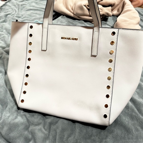 Michael Kors Purse - Picture 1 of 3